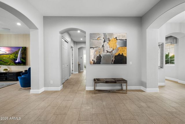 2445 W WILDHORSE Drive, Chandler, AZ 85286