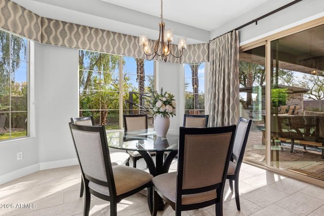 2445 W WILDHORSE Drive, Chandler, AZ 85286