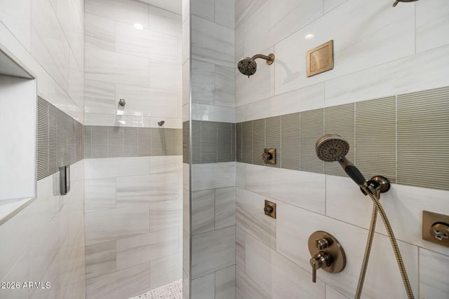 2445 W WILDHORSE Drive, Chandler, AZ 85286