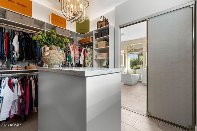 2445 W WILDHORSE Drive, Chandler, AZ 85286