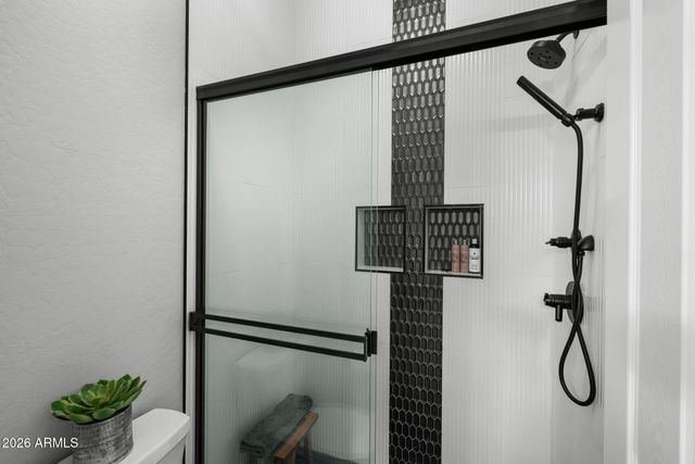 2445 W WILDHORSE Drive, Chandler, AZ 85286