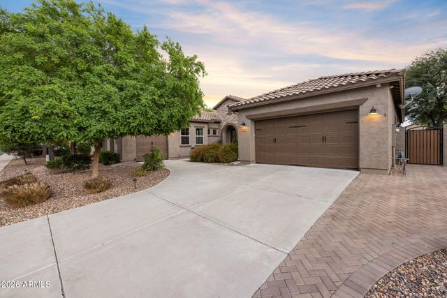 2445 W WILDHORSE Drive, Chandler, AZ 85286