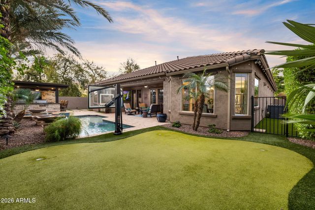 2445 W WILDHORSE Drive, Chandler, AZ 85286