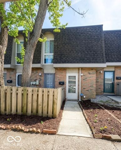 7453 Country Brook Drive, Indianapolis, IN 46260