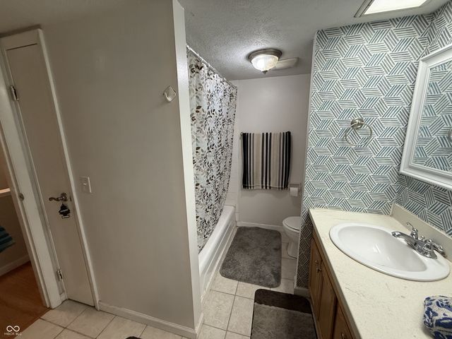 7453 Country Brook Drive, Indianapolis, IN 46260