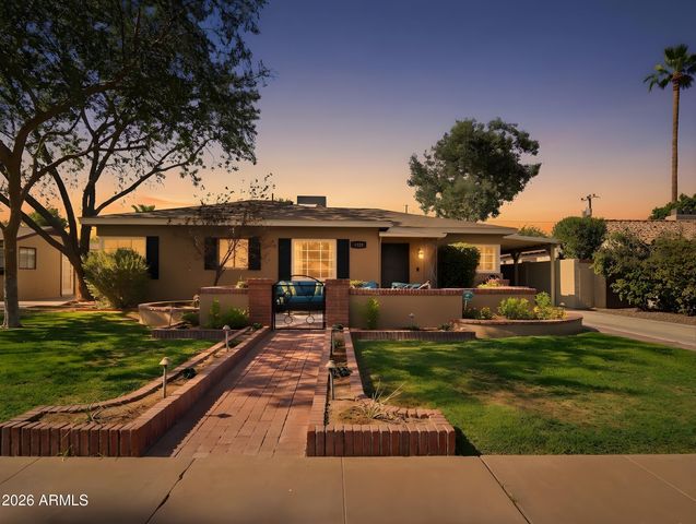 1322 W PALM Lane, Phoenix, AZ 85007