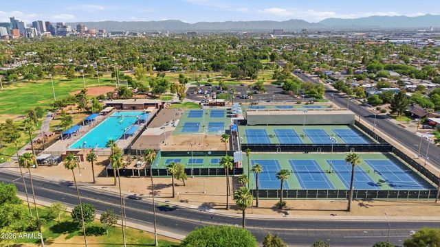 1322 W PALM Lane, Phoenix, AZ 85007
