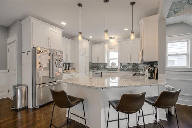 2546 Tracy Avenue, Kansas City, MO 64108
