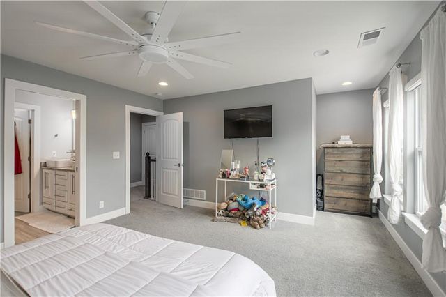 2546 Tracy Avenue, Kansas City, MO 64108