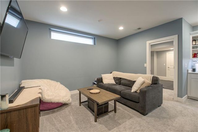 2546 Tracy Avenue, Kansas City, MO 64108