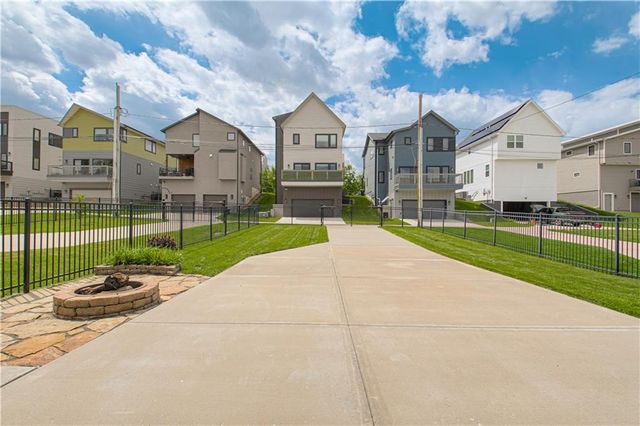 2546 Tracy Avenue, Kansas City, MO 64108
