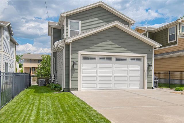 2546 Tracy Avenue, Kansas City, MO 64108