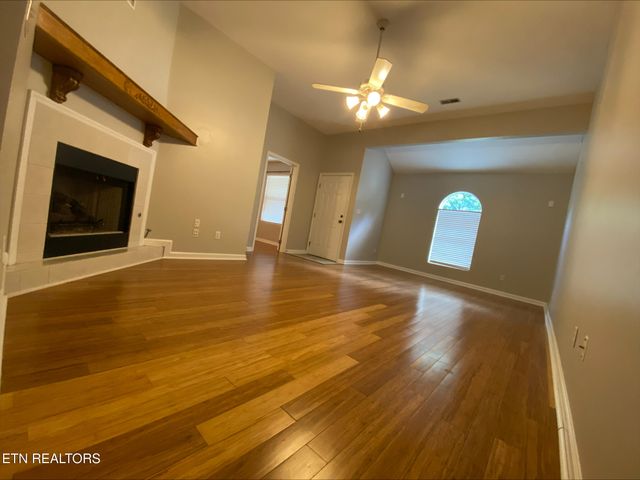 10133 Bellflower Way, Knoxville, TN 37932