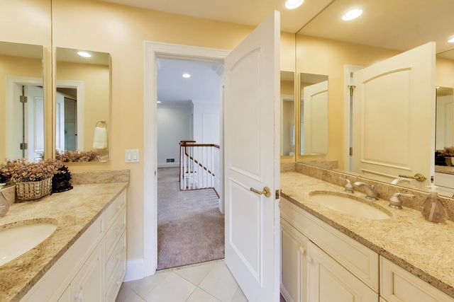 1229 Fairfield Road, Glencoe, IL 60022