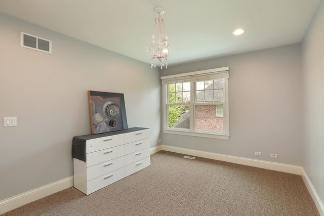 1229 Fairfield Road, Glencoe, IL 60022