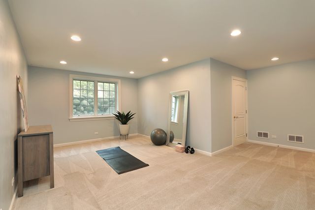 1229 Fairfield Road, Glencoe, IL 60022