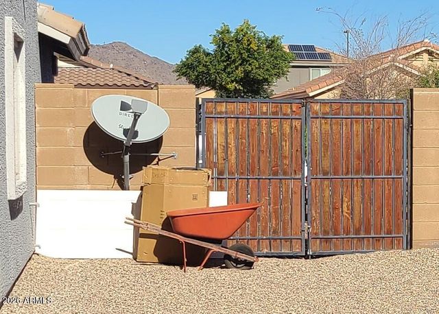 22263 W SHADOW Drive, Buckeye, AZ 85326