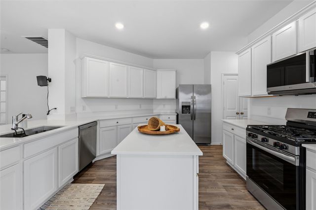 9906 Keystone Meadow Place, Baytown, TX 77521