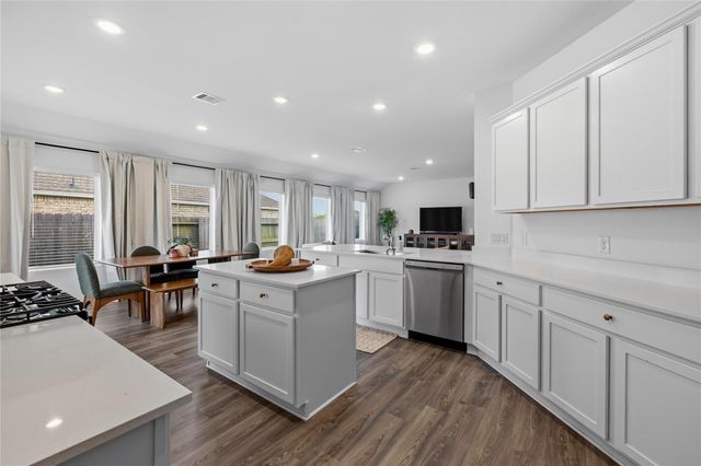 9906 Keystone Meadow Place, Baytown, TX 77521