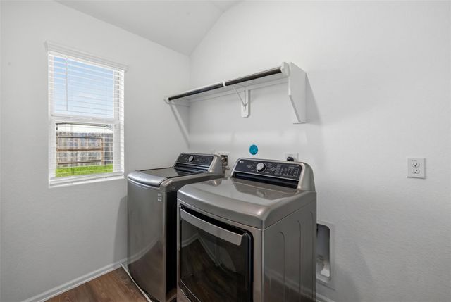 9906 Keystone Meadow Place, Baytown, TX 77521