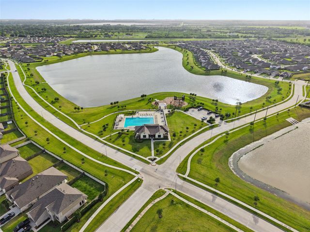 9906 Keystone Meadow Place, Baytown, TX 77521