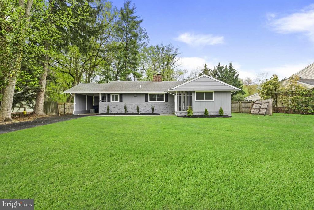308 KENWOOD DR, MOORESTOWN, NJ 08057 — exterior