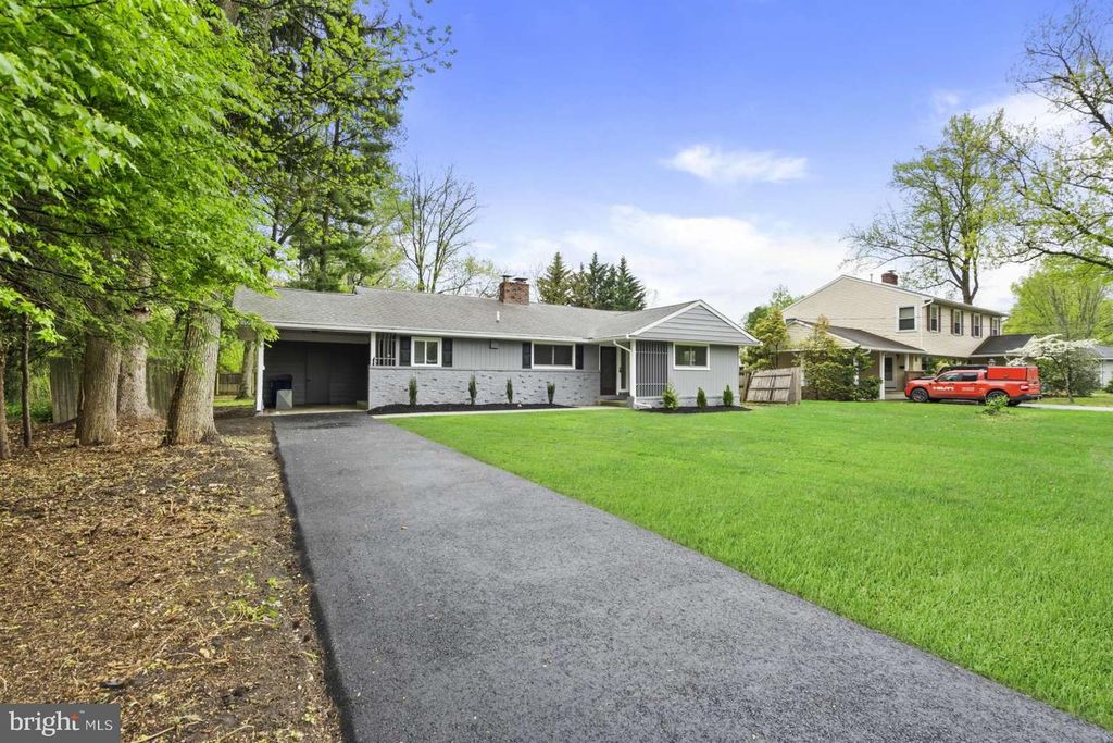 308 KENWOOD DR, MOORESTOWN, NJ 08057 — photo 2