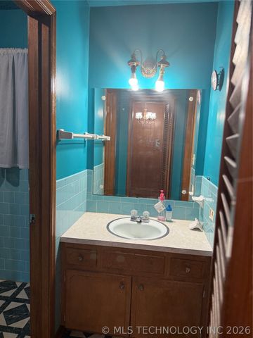 807 N C Avenue, Cleveland, OK 74020