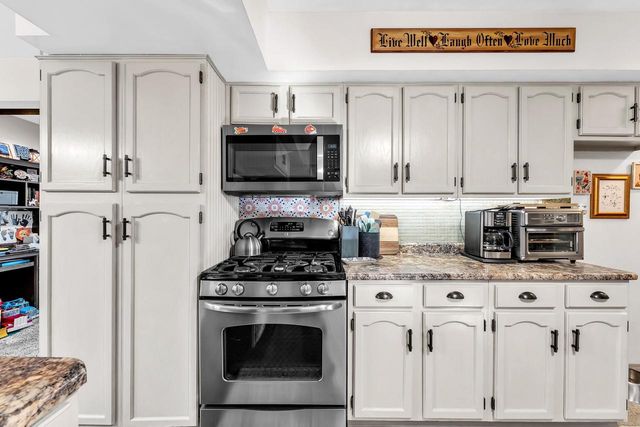 8140 236th AVENUE, Salem, WI 53168