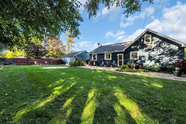 8140 236th AVENUE, Salem, WI 53168