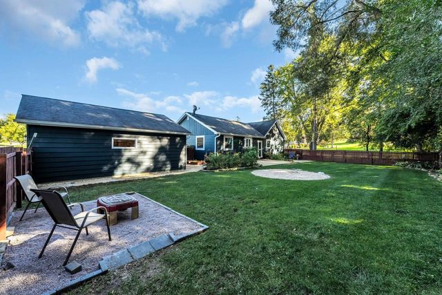 8140 236th AVENUE, Salem, WI 53168