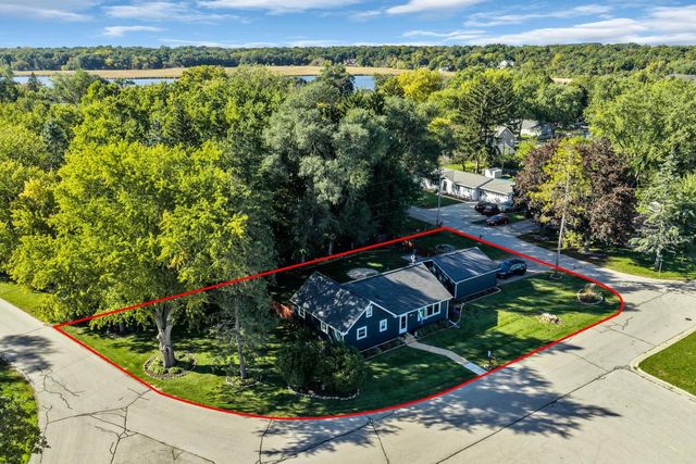 8140 236th AVENUE, Salem, WI 53168