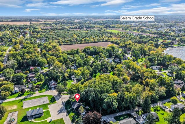 8140 236th AVENUE, Salem, WI 53168