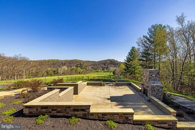 269 RIVER MANOR DR, Front Royal, VA 22630