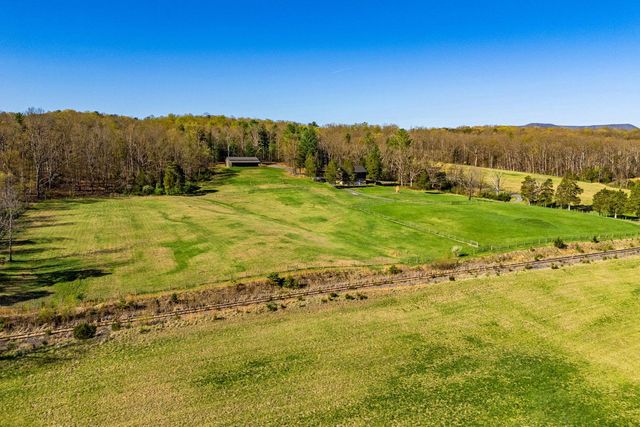 269 RIVER MANOR DR, Front Royal, VA 22630