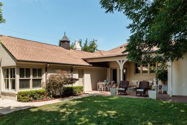 1122 Larchmont Lane, Oklahoma City, OK 73116