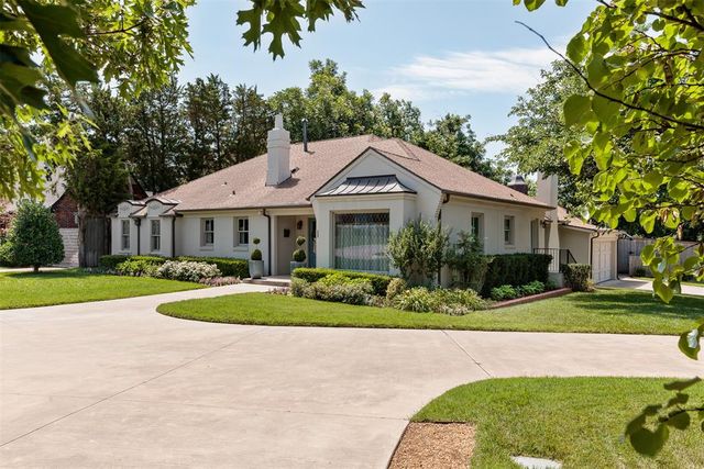 1122 Larchmont Lane, Oklahoma City, OK 73116