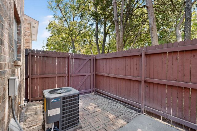 925 Cedar Terrace, Cedar Hill, TX 75104