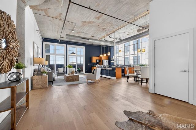 4100 Forest Park Avenue 424, St Louis, MO 63108
