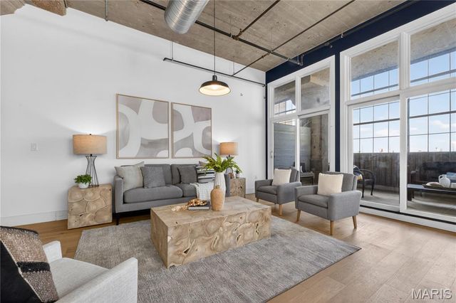 4100 Forest Park Avenue 424, St Louis, MO 63108
