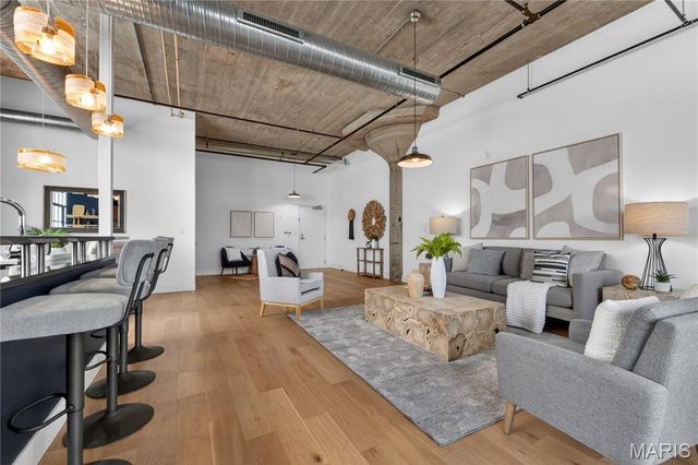 4100 Forest Park Avenue 424, St Louis, MO 63108