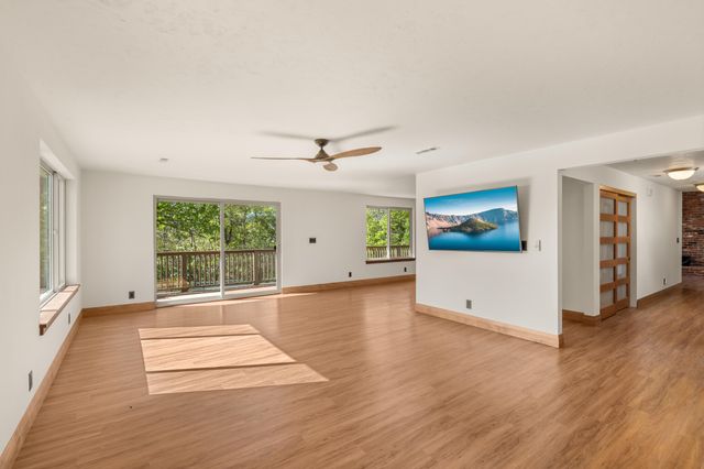 3583 Ross Lane, Central Point, OR 97502