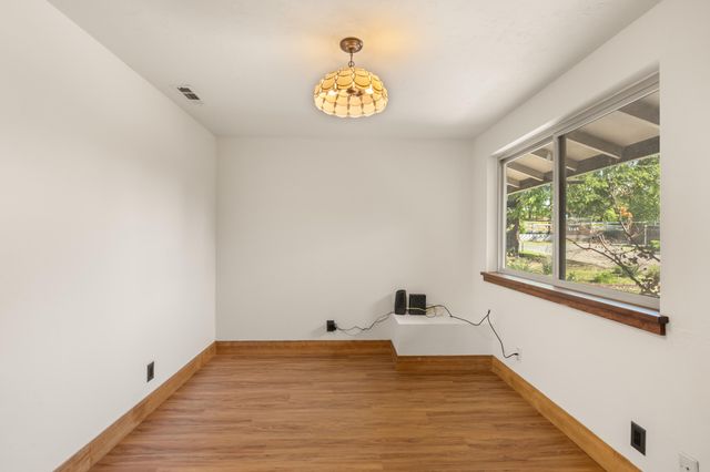 3583 Ross Lane, Central Point, OR 97502