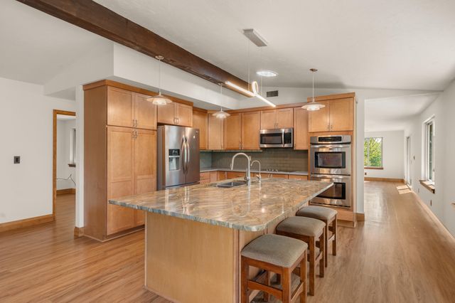 3583 Ross Lane, Central Point, OR 97502