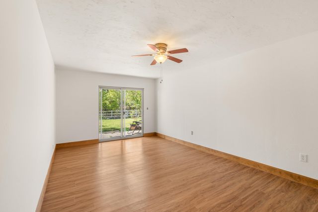 3583 Ross Lane, Central Point, OR 97502