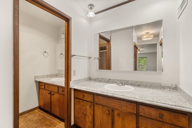 3583 Ross Lane, Central Point, OR 97502