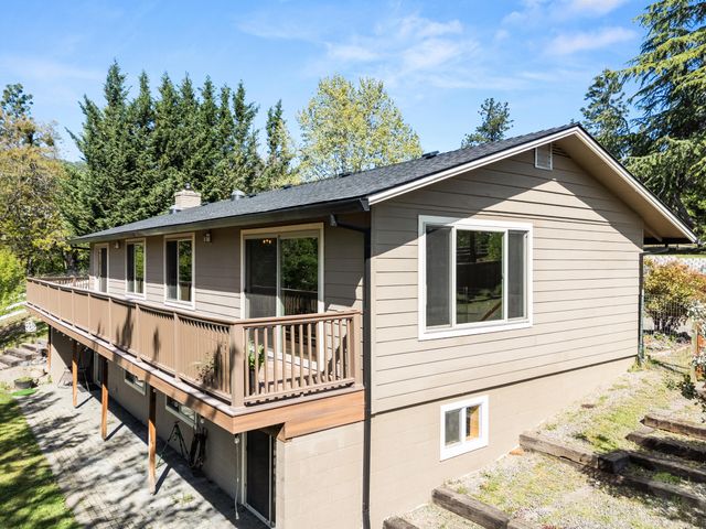3583 Ross Lane, Central Point, OR 97502