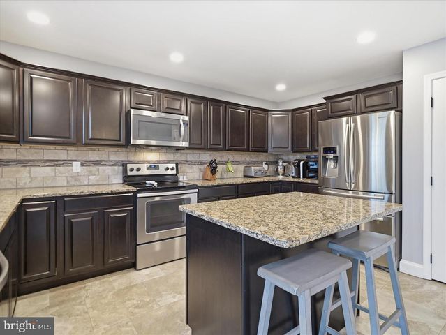1356 EMILYS CT, Greencastle, PA 17225