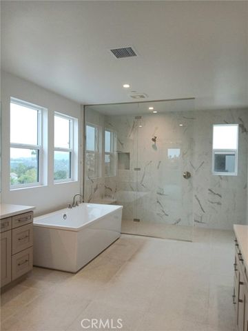 746 Via Arezzo Place, Altadena, CA 91001