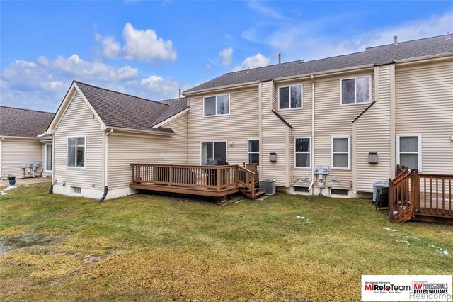 4516 Willow View Court, Howell, MI 48843